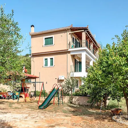 Daratos 1 Lägenhet *